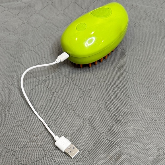 Vibrant Lime Green USB Cat Grooming Steamer Remove Excess Cat Hair with Ease - Picture 1 of 8
